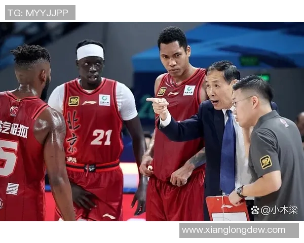 任骏飞领衔广东男篮再创辉煌助力球队冲击新赛季冠军荣耀 任骏飞领衔广东男篮再创辉煌助力球队冲击新赛季冠军荣耀